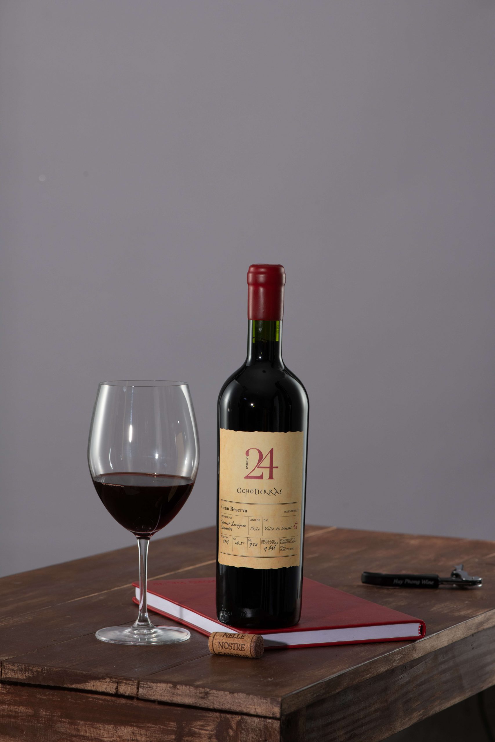 rượu vang nhập khẩu cao cấp OCCHOTIERRAS 24